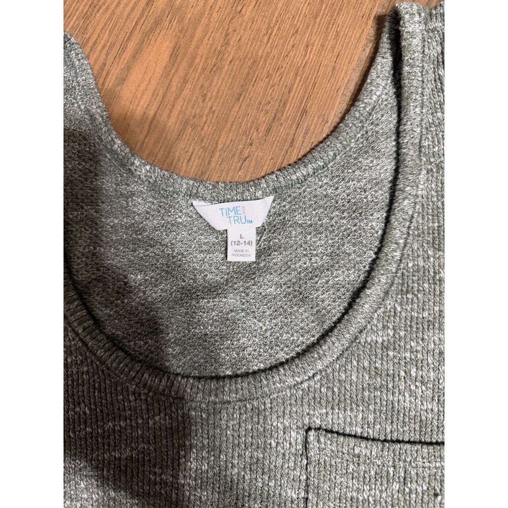 Time & Tru Tank - Picture 2 of 2